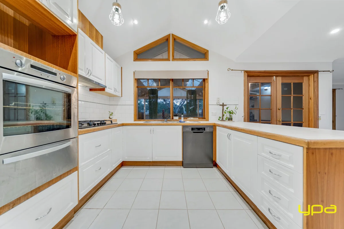 Additional image 2 of 18 Breamlea Way, Cranbourne West VIC 3977