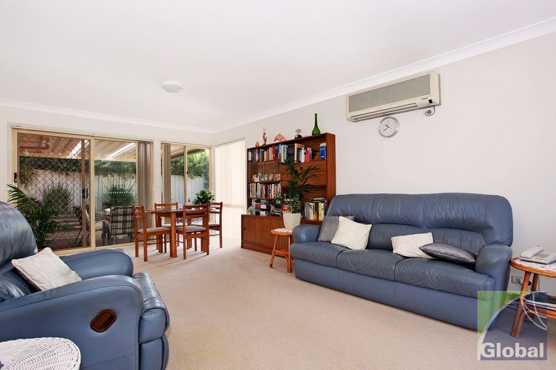 2/2 Baron Close, Valentine NSW 2280, Image 2