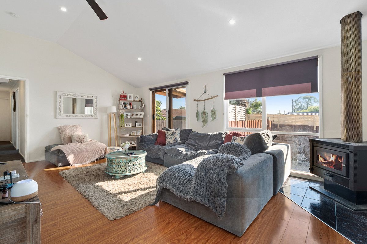 3 Dion Drive, Carrum Downs VIC 3201, Image 2