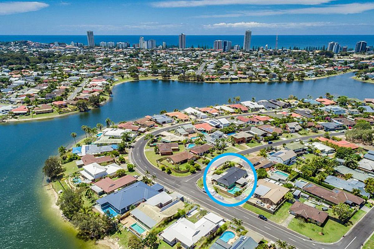 4 bedrooms House in 169 Acanthus Avenue BURLEIGH WATERS QLD, 4220