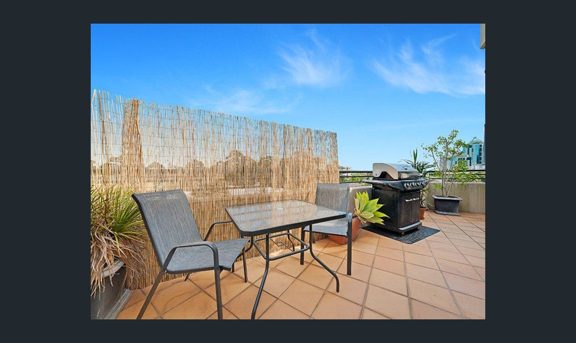 2 bedrooms Apartment / Unit / Flat in 16/621 Pacific Highway CHATSWOOD NSW, 2067
