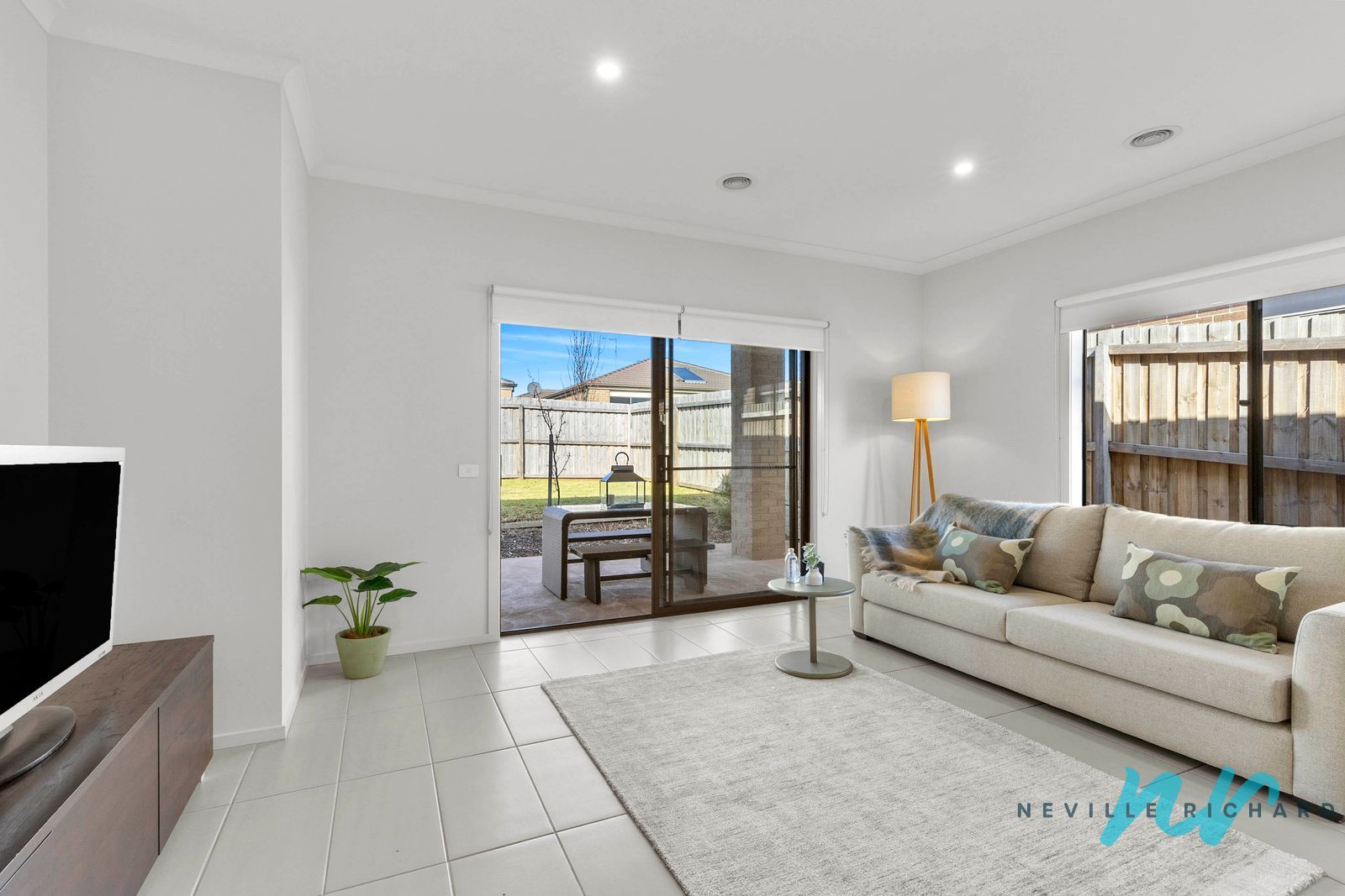 15 Thornton Avenue, St Leonards VIC 3223, Image 2