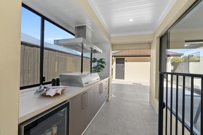 9 Nikau Crescent Nerang 4211 - Image 4