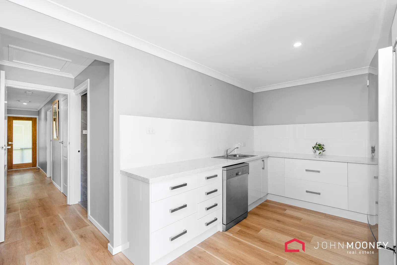 Additional image 10 of 4 Centenary Drive, Marrar NSW 2652