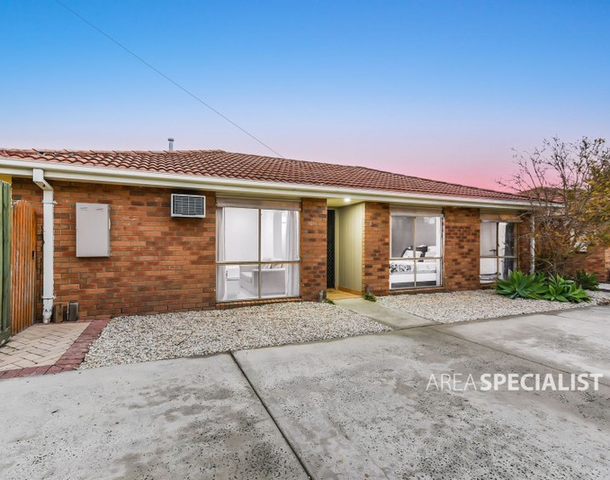 1/7 Rosalie Avenue, Cranbourne VIC 3977