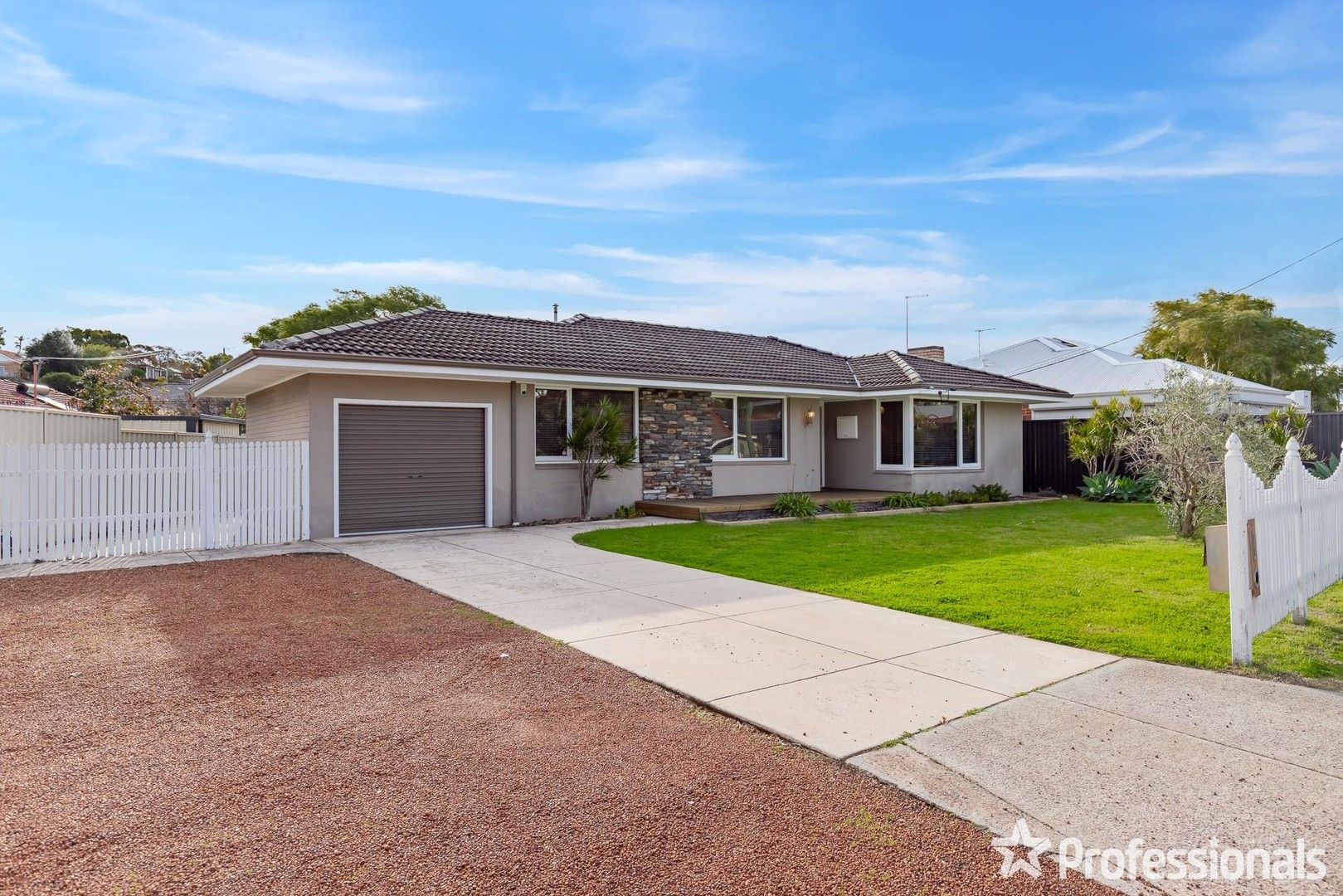 3 bedrooms House in 3 Broun Avenue BEDFORD WA, 6052