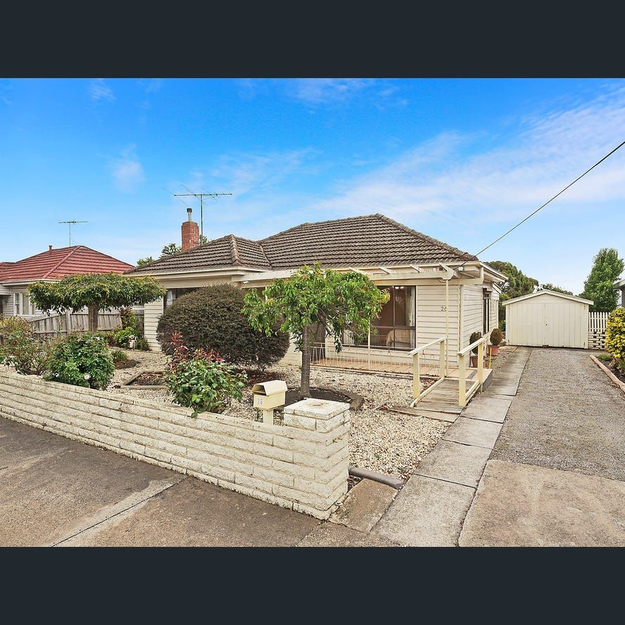 2 bedrooms House in 26 Toyne Avenue HAMLYN HEIGHTS VIC, 3215