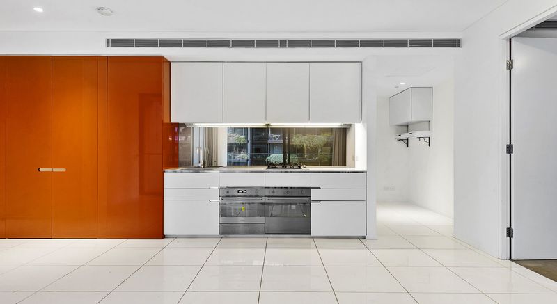 2 bedrooms Apartment / Unit / Flat in 2 Chippendale Way CHIPPENDALE NSW, 2008