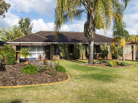 6 Glover Place, Huntingdale WA 6110