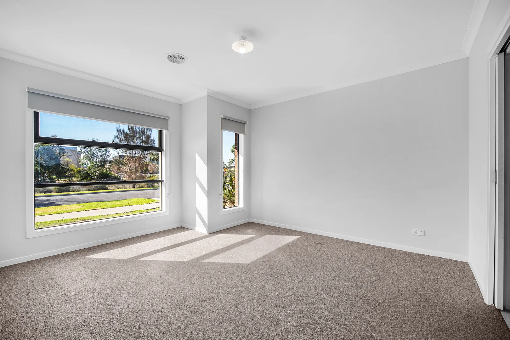 Additional image 3 of 16 Magellan Cres, Werribee VIC 3030