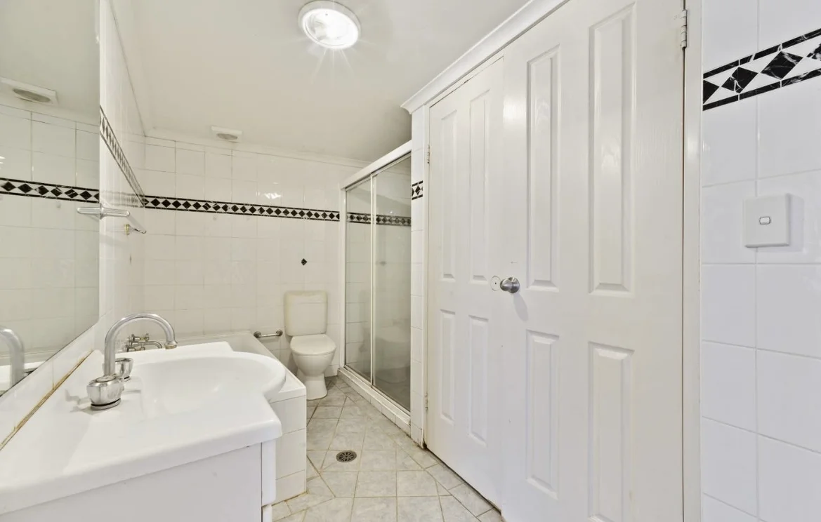 Additional image 60 of WeChat: KRL119 Fully Furnished-L6/60 Harbourne Rd, Kingsford NSW 2032