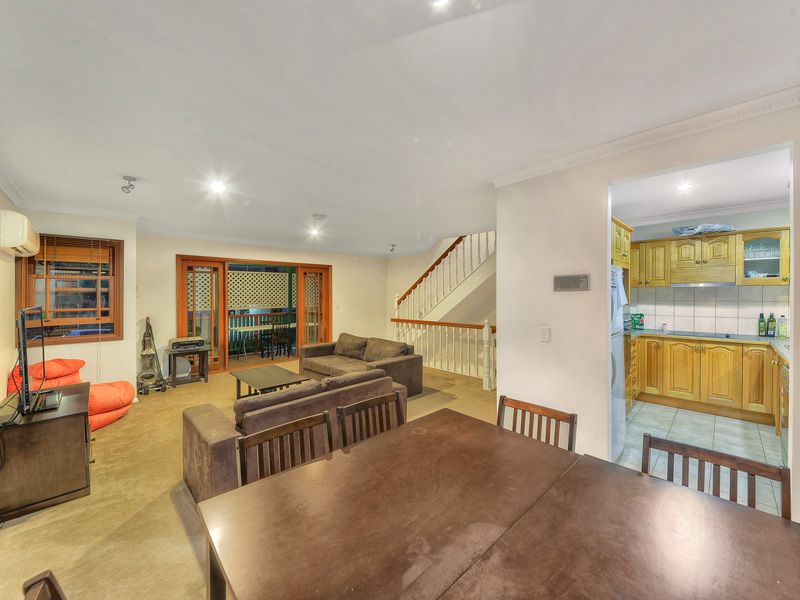 21 Phillips Street, SPRING HILL QLD 4000, Image 2