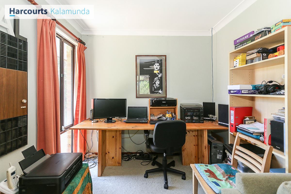 29 Crayden Road, Kalamunda WA 6076, Image 2