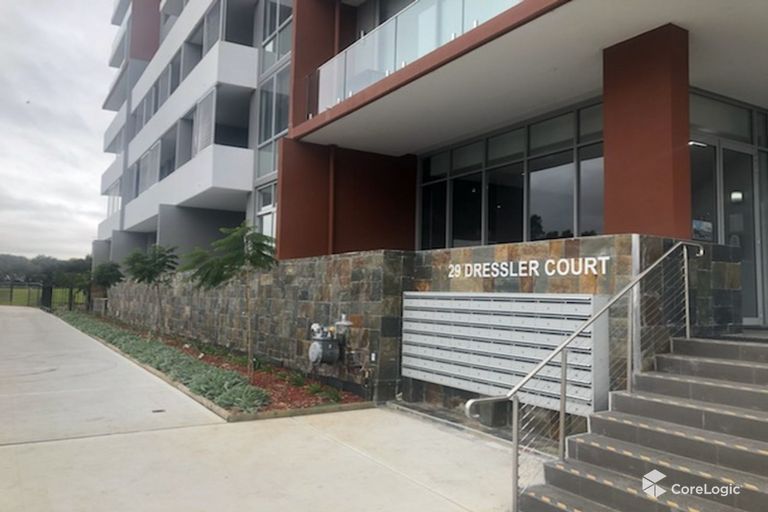 3 bedrooms Apartment / Unit / Flat in 44/29 Dressler Court MERRYLANDS NSW, 2160