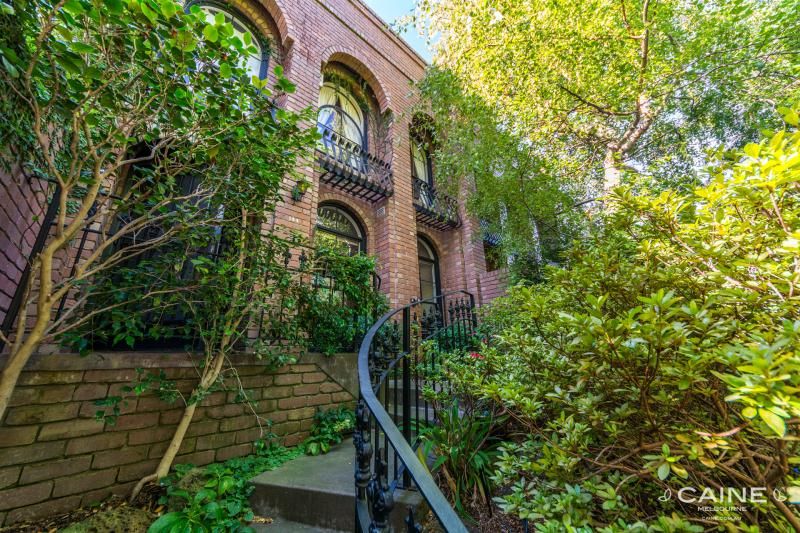 144 Street, East Melbourne Property History & Address Research