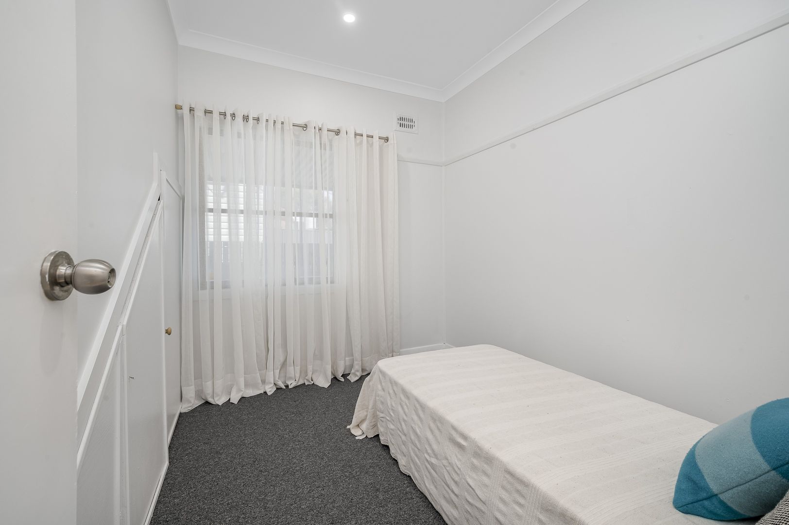 Room 9/11 Catherine Street, Waratah West NSW 2298, Image 1
