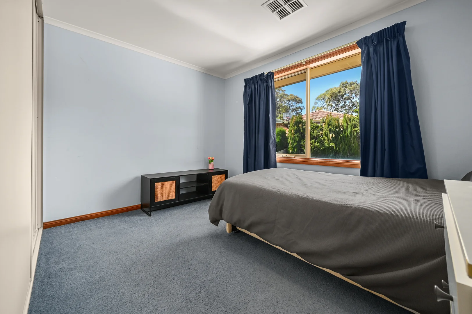 9b St Vincent Close, Aberfoyle Park SA 5159 | Domain