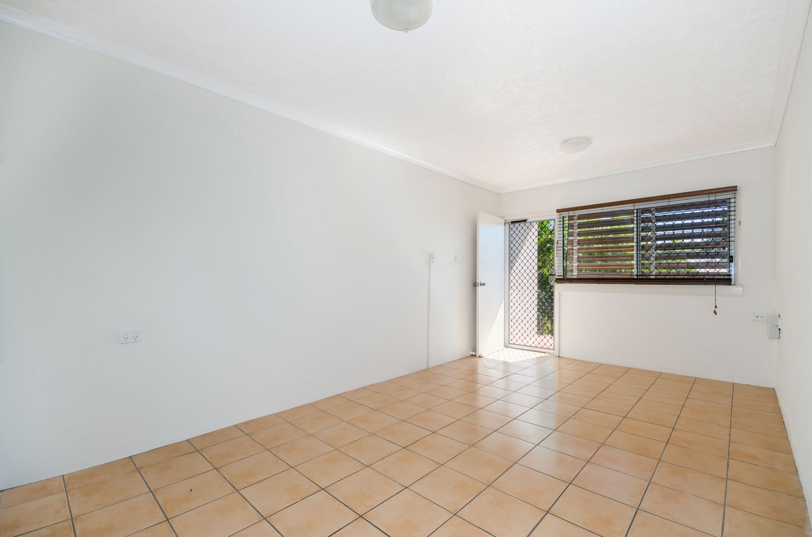 1/42 Philp Street, Hermit Park QLD 4812, Image 1