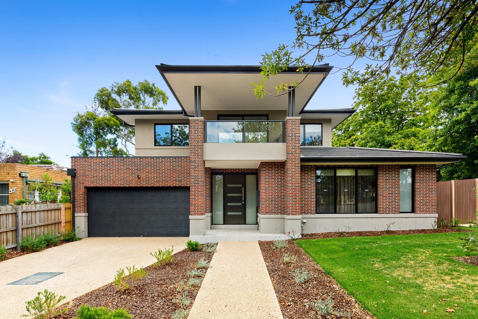 5 bedrooms House in 39 Bath Road GLEN IRIS VIC, 3146