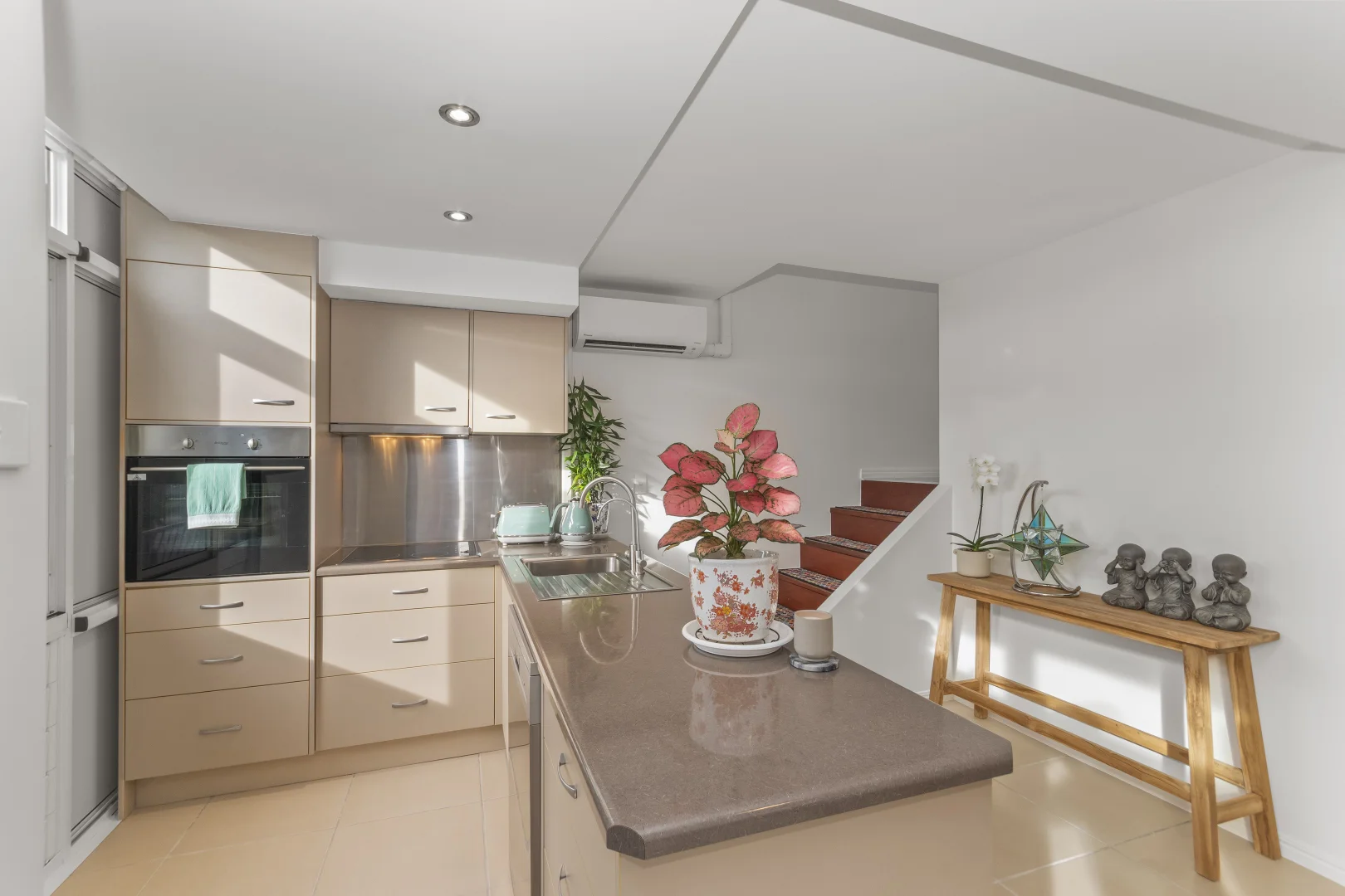 Additional image 4 of 9/39 Cook Street, North Ward QLD 4810