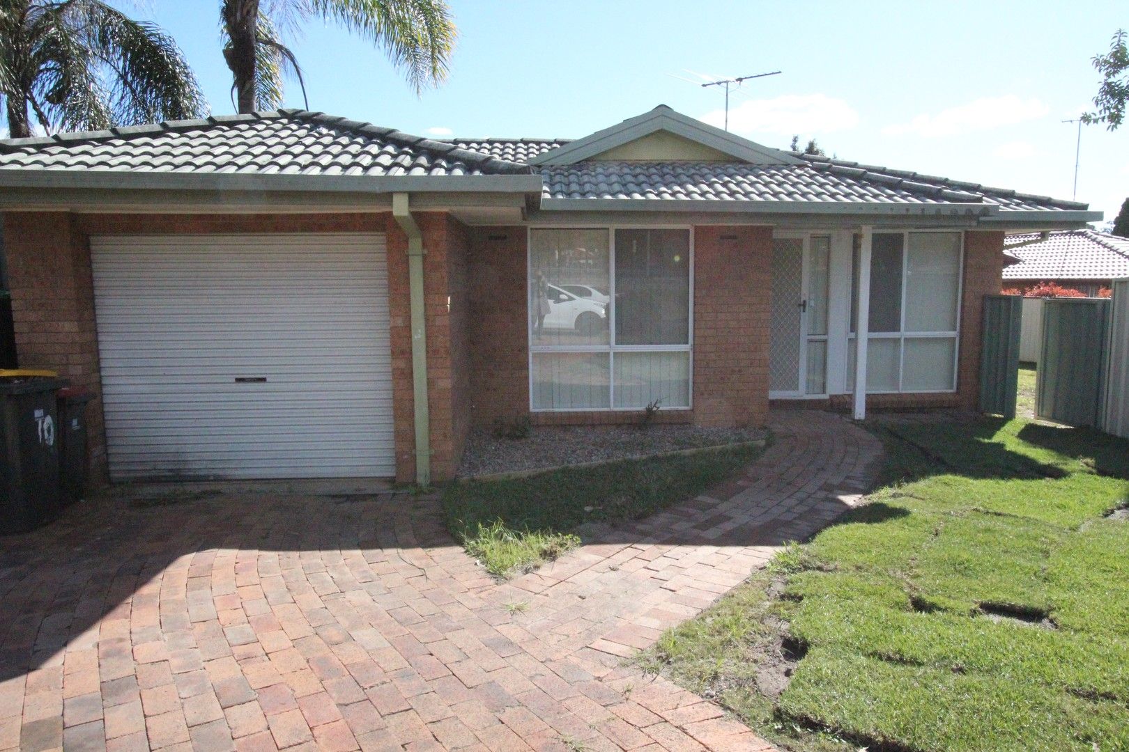 10 Naretha Lane, Green Valley NSW 2168 House For Rent 470 Domain
