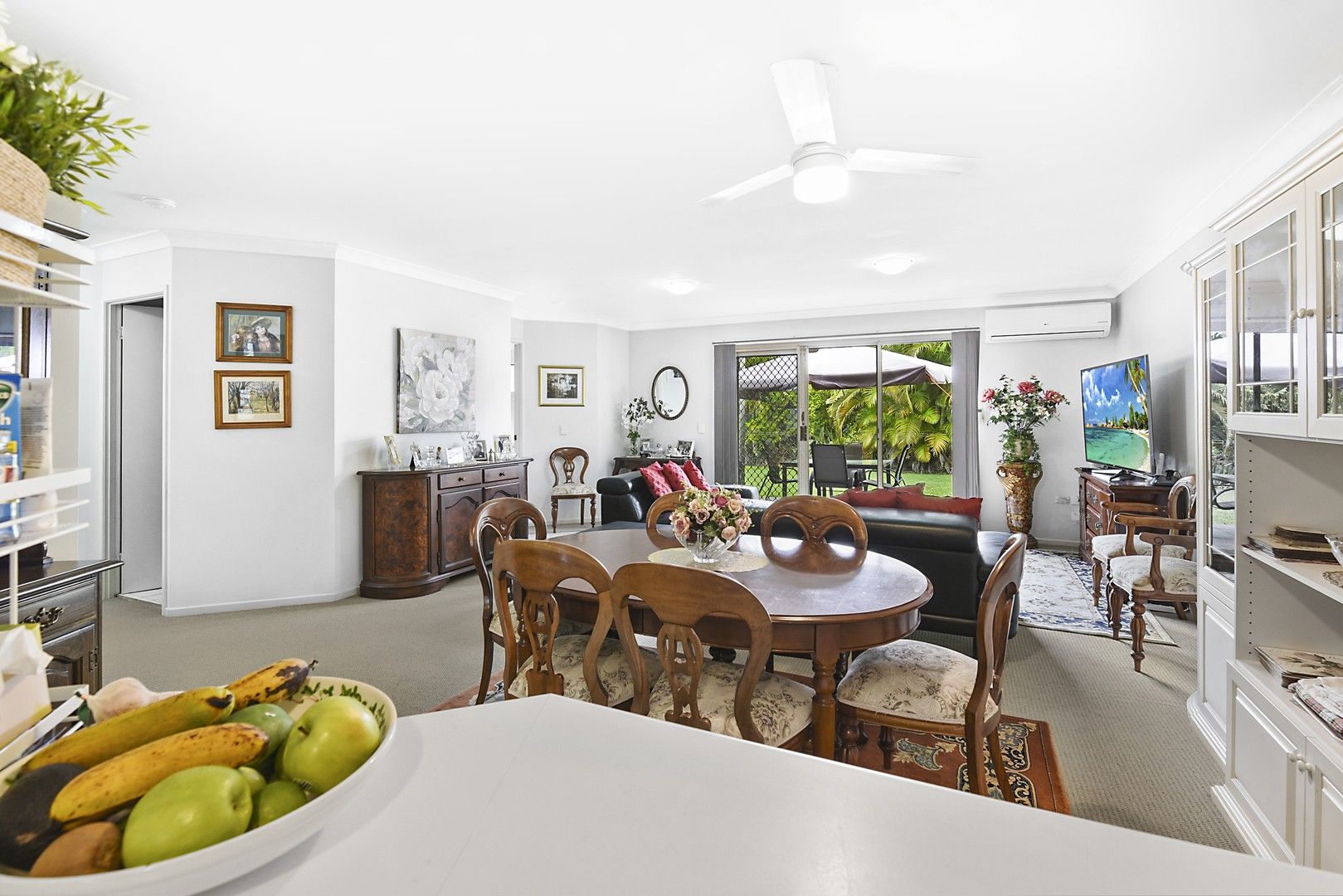 3 bedrooms Villa in  BUNDALL QLD, 4217