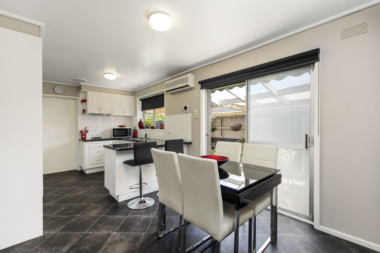 24 Willow Avenue, Cheltenham VIC 3192, Image 1