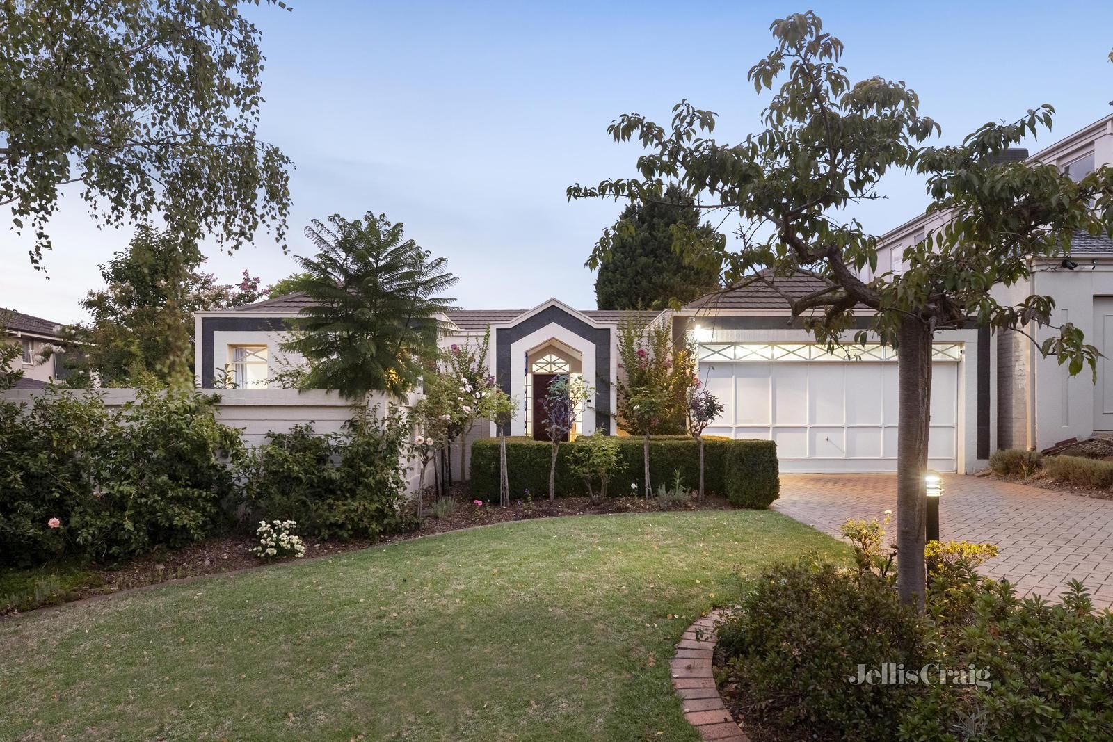 18 Dena Court, Templestowe VIC 3106, Image 0