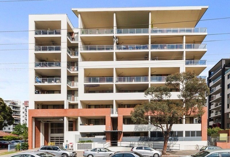 2 bedrooms Apartment / Unit / Flat in 37/5-7 Northumberland Street LIVERPOOL NSW, 2170