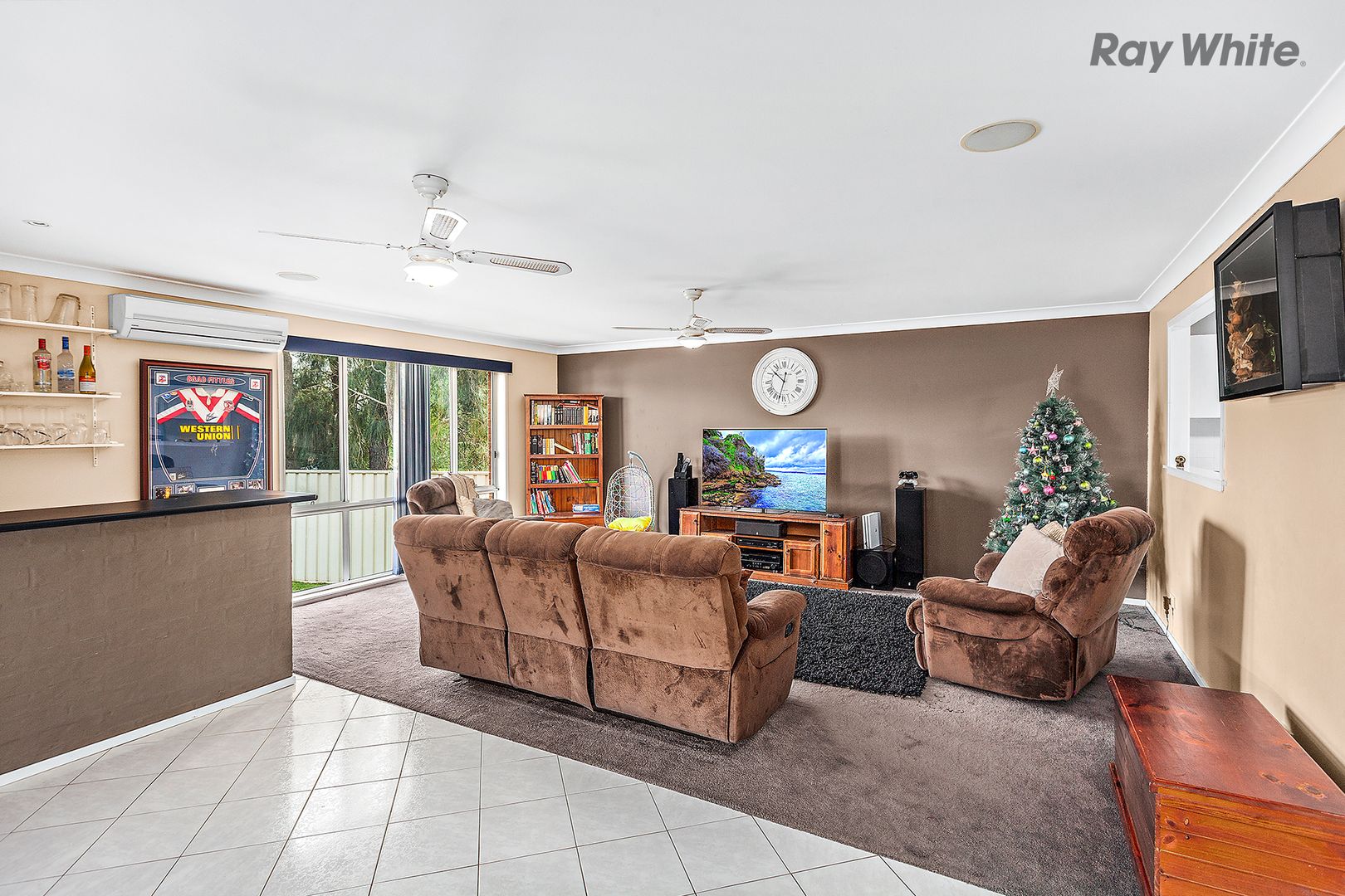 11 Flame Tree Place, Albion Park Rail NSW 2527, Image 2