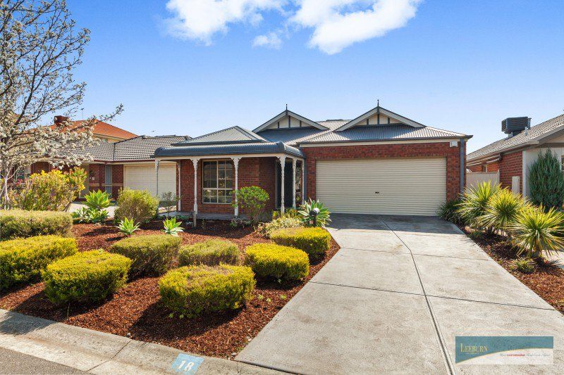 18 Pine Valley Rise, Craigieburn VIC 3064, Image 0