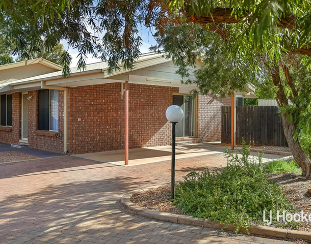 5/4 Caterpillar Court, Desert Springs NT 0870