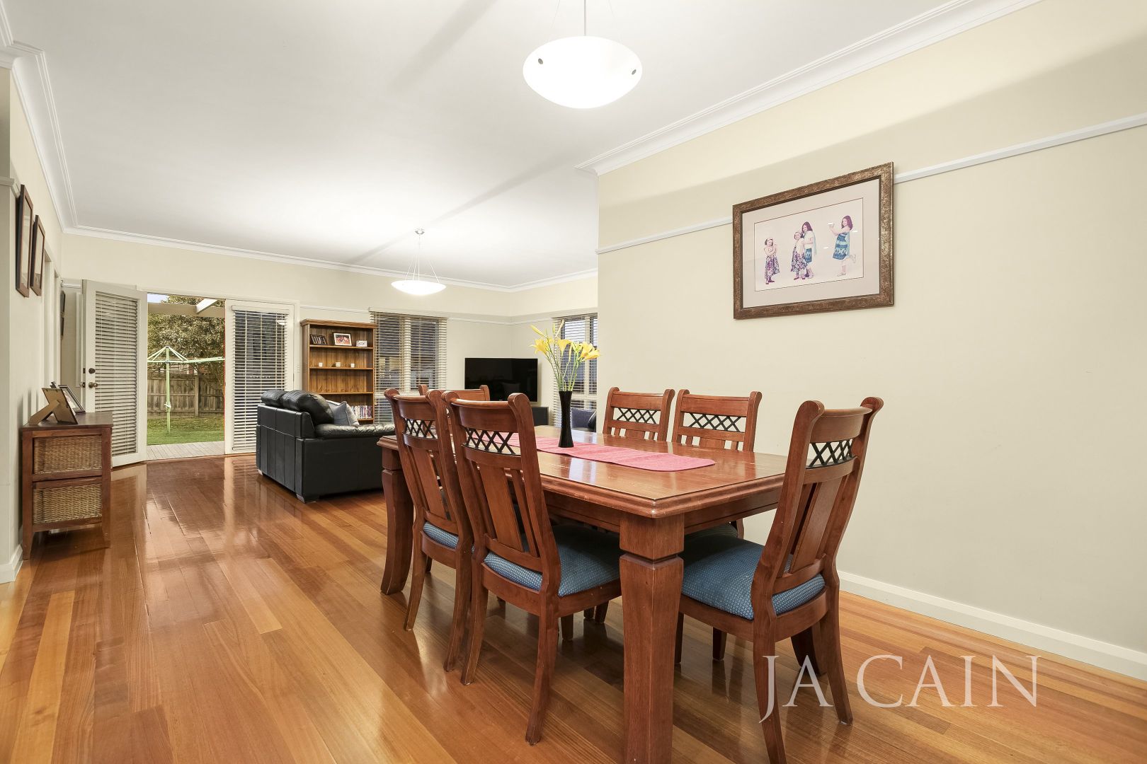 17 Cornfield Grove, Box Hill South VIC 3128, Image 2