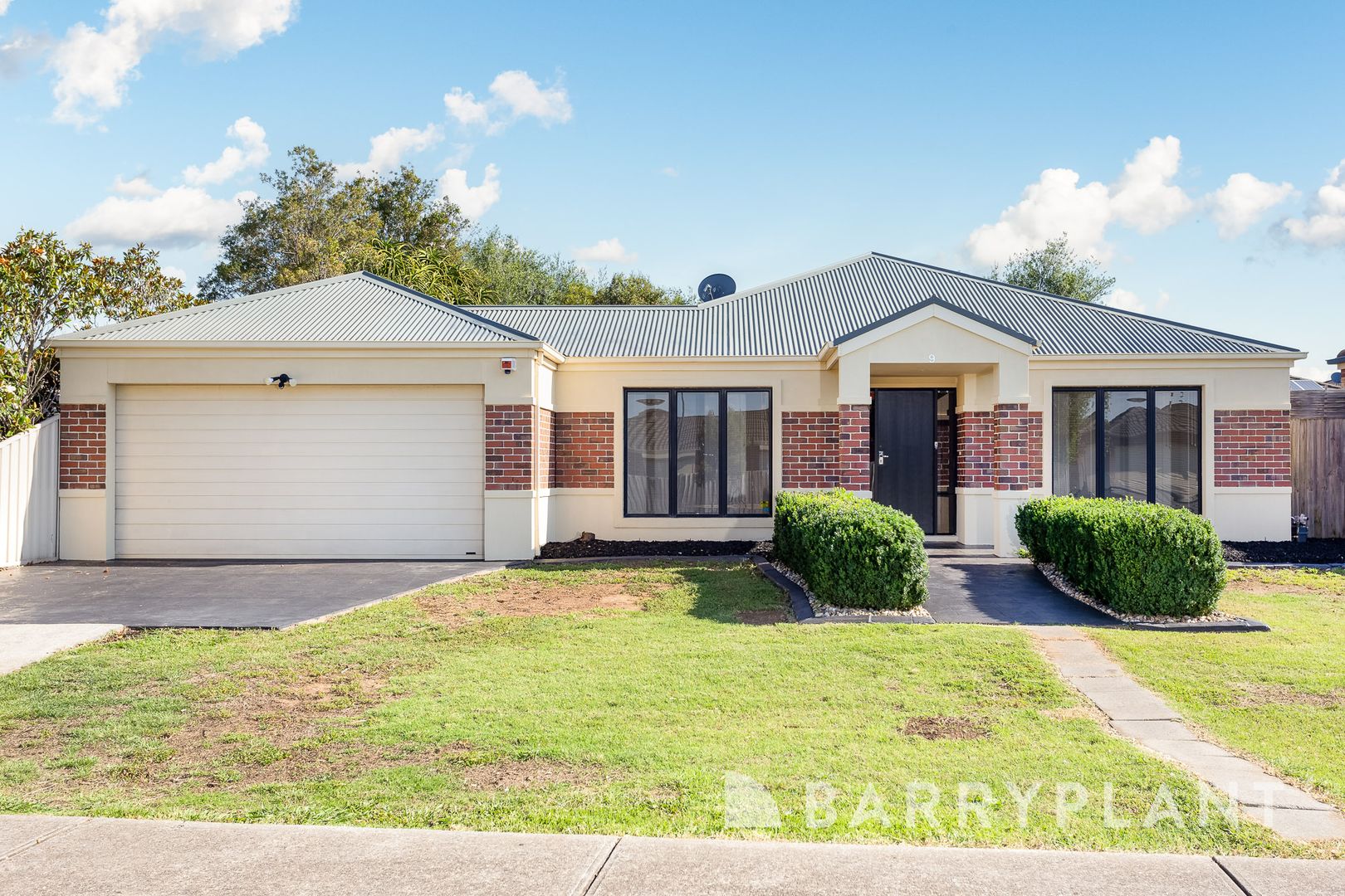 9 Lewiston Drive, Point Cook VIC 3030