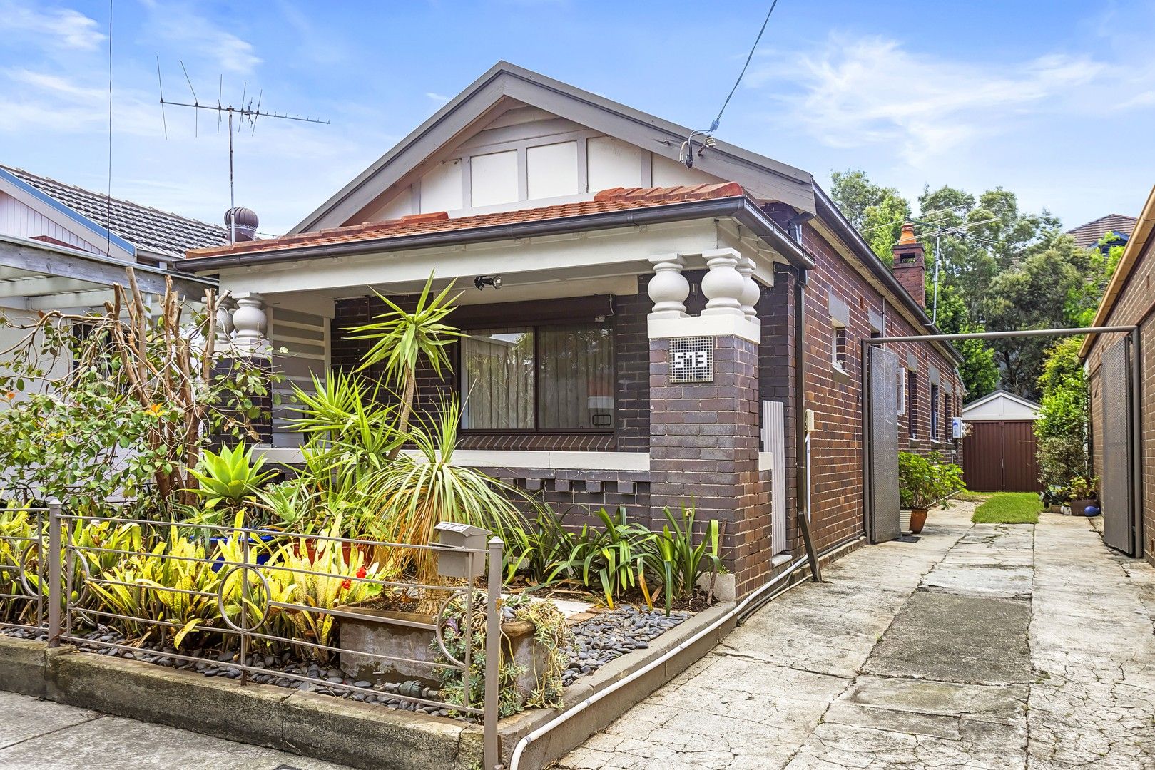 573 New Canterbury Road, Dulwich Hill NSW 2203, Image 0