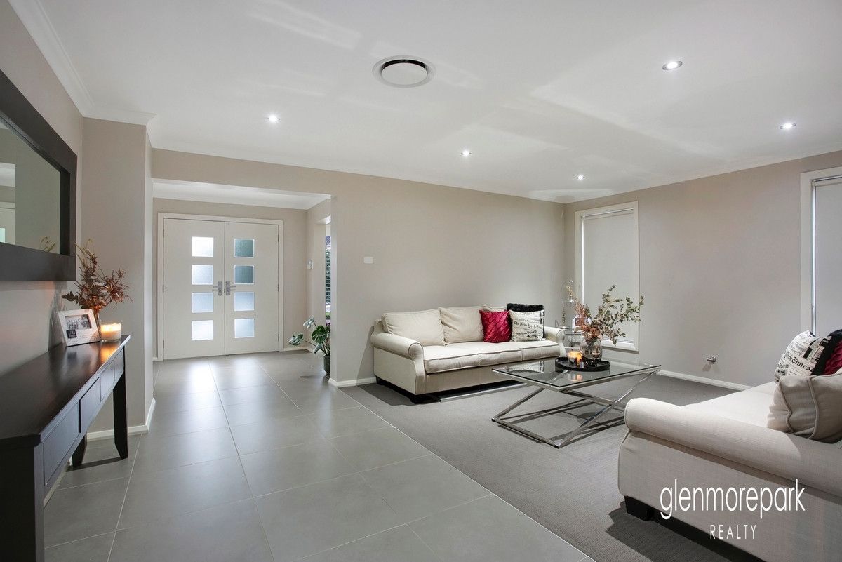 7 Glenmore Ridge Drive, Glenmore Park NSW 2745, Image 2