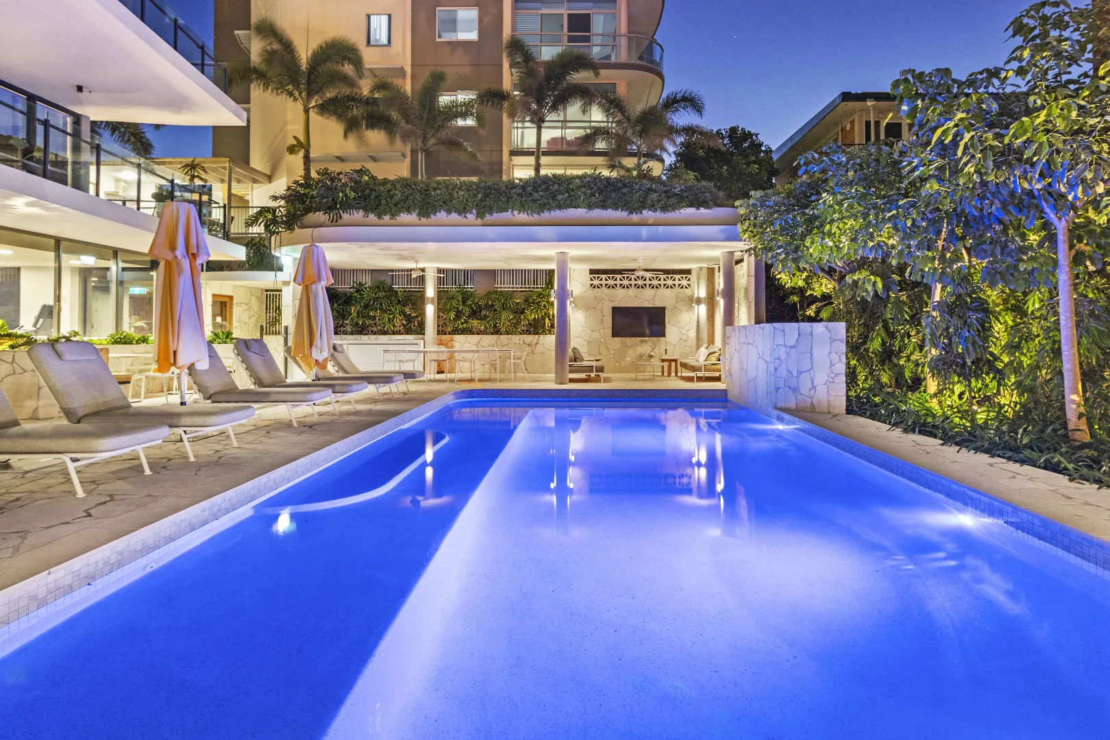 Luxe Apartment Boasting Supreme Seclusion, Private Access and Vast Alfresco Oasis - More