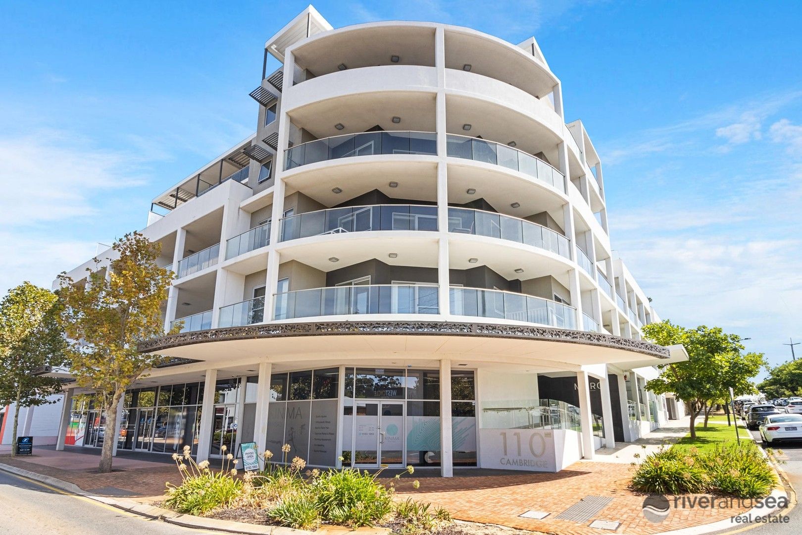 2 bedrooms Apartment / Unit / Flat in 6/110 Cambridge Street WEST LEEDERVILLE WA, 6007