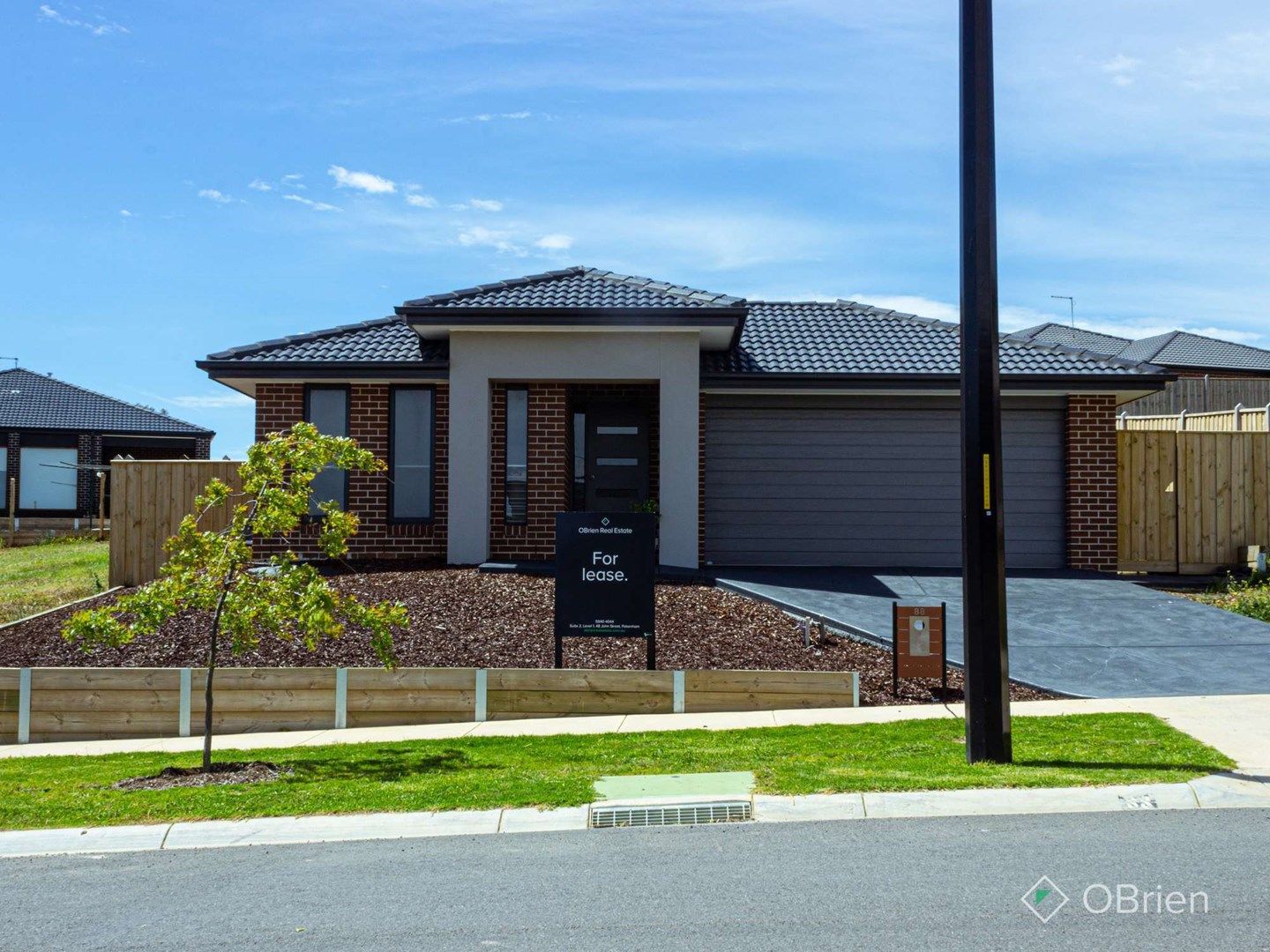 4 bedrooms House in 88 Grandvue Boulevard PAKENHAM VIC, 3810