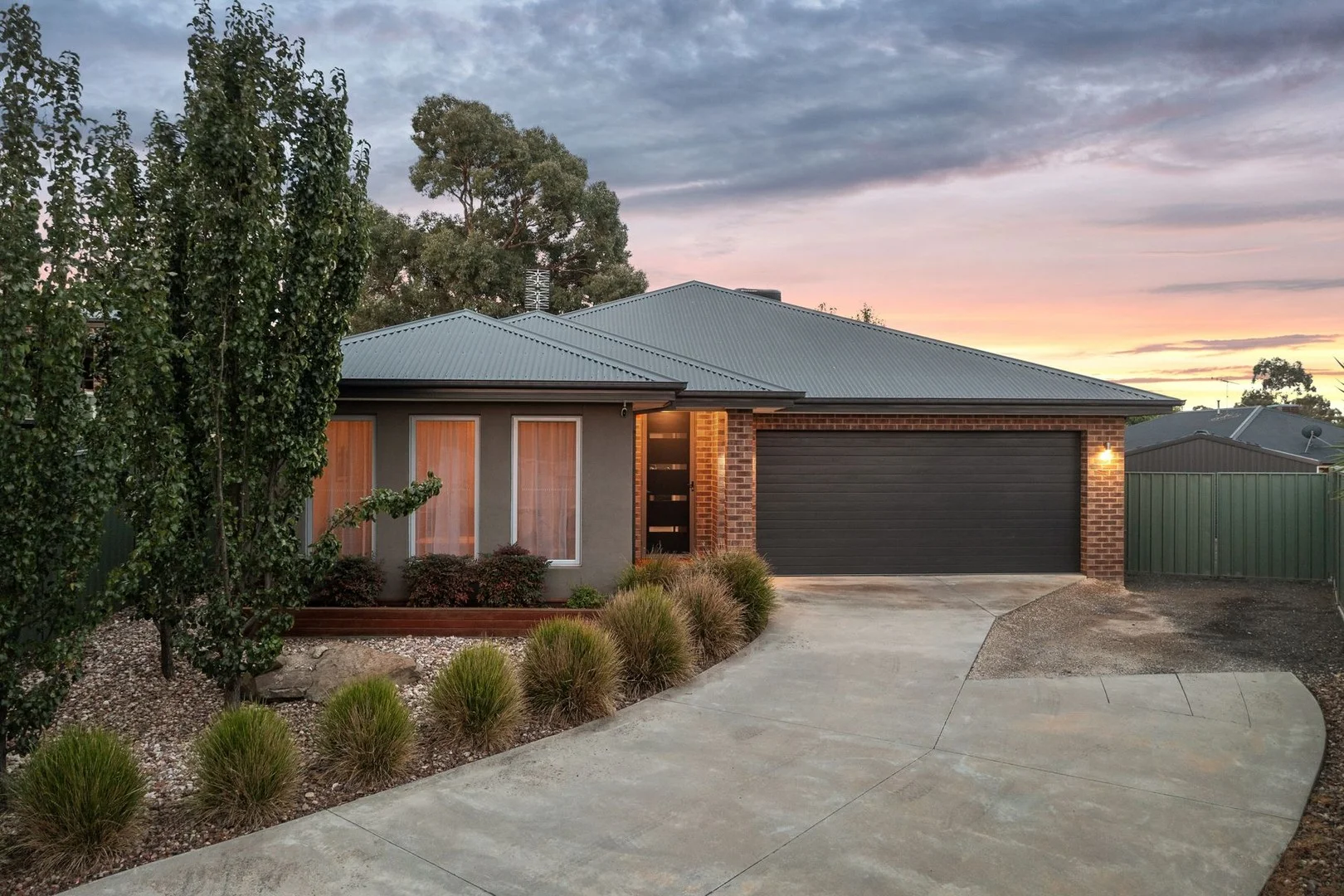 2 Valiant Court, Golden Square VIC 3555