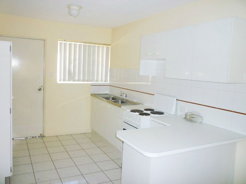 2/20 Potts Street, East Brisbane QLD 4169 Apartment For Rent 450