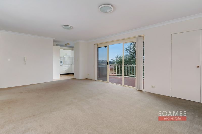 17/2 Bellbrook Avenue, Hornsby NSW 2077, Image 2