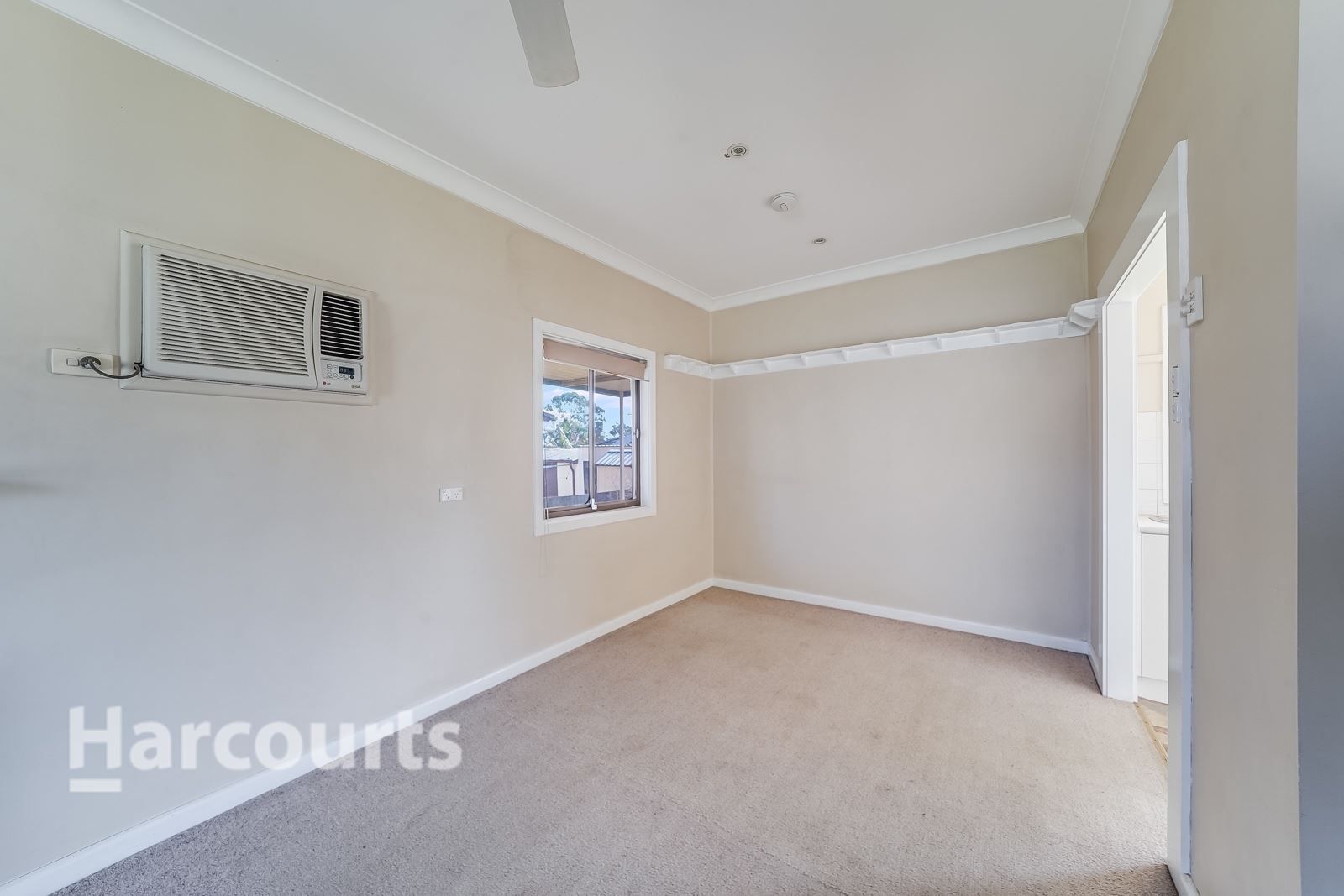 4 Cuthel Place, Campbelltown NSW 2560, Image 2