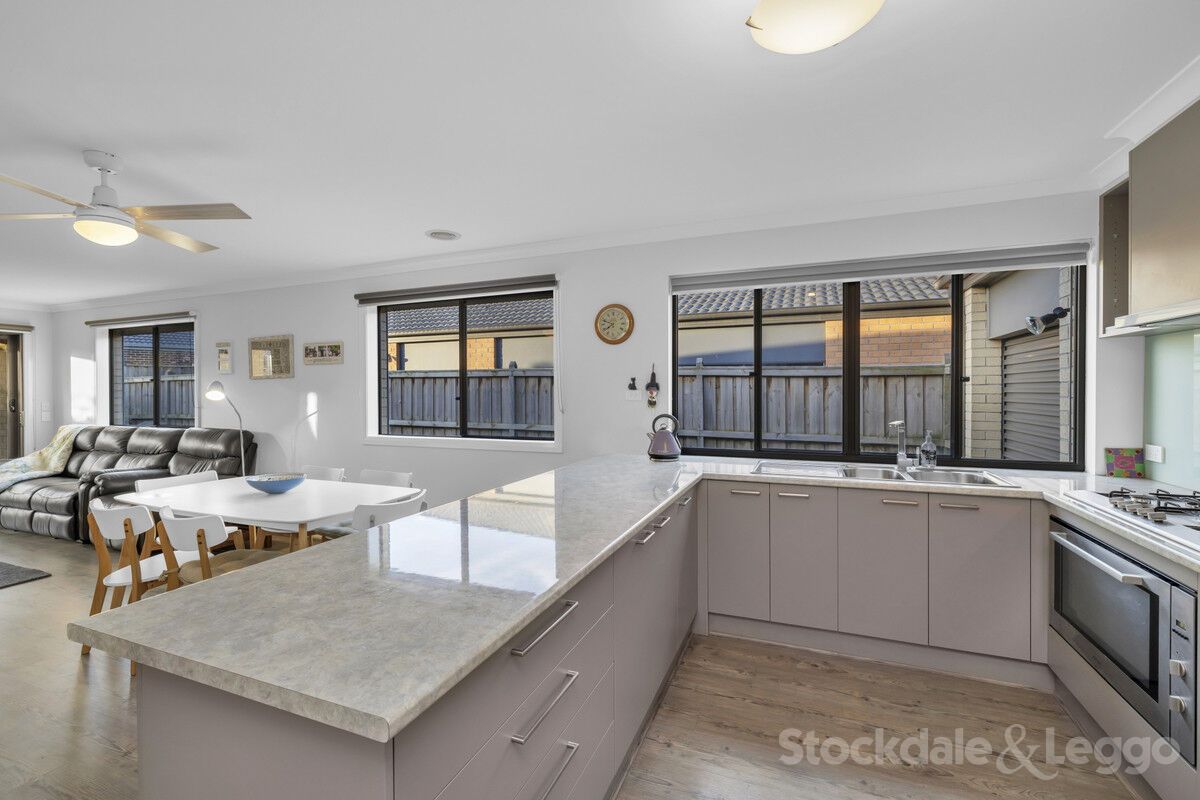 27 Capstone Street, Clyde VIC 3978, Image 1