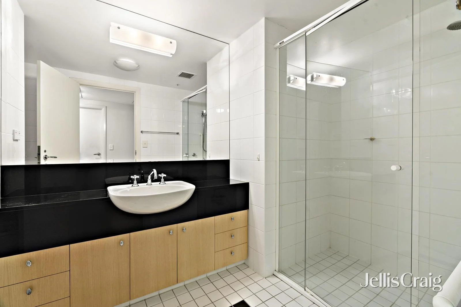 Additional image 14 of 205/115 Beach Street, Port Melbourne VIC 3207