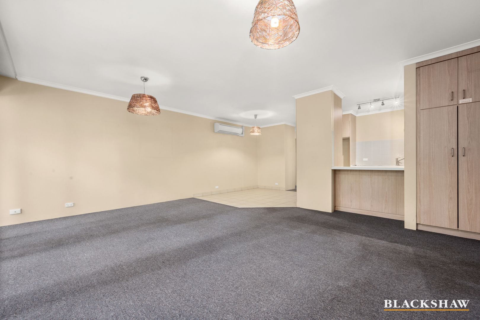 4/16 Eyre Street, Griffith ACT 2603, Image 2