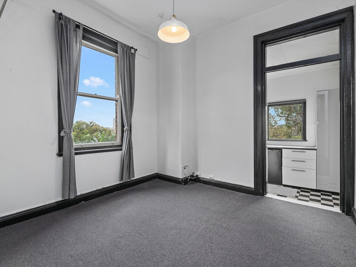 Studio in 2/70 Surrey Street, DARLINGHURST NSW, 2010
