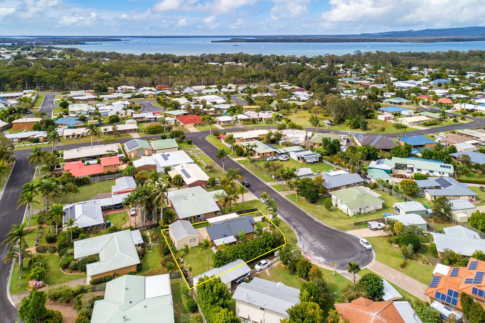 9 Maheno Court, Tin Can Bay QLD 4580, Image 2