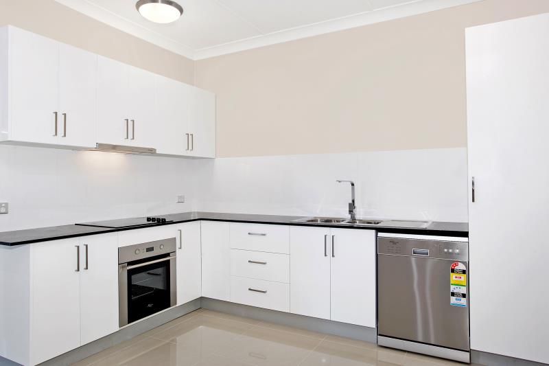 2 bedrooms Apartment / Unit / Flat in 2/2A Willis Street CHARLESTOWN NSW, 2290