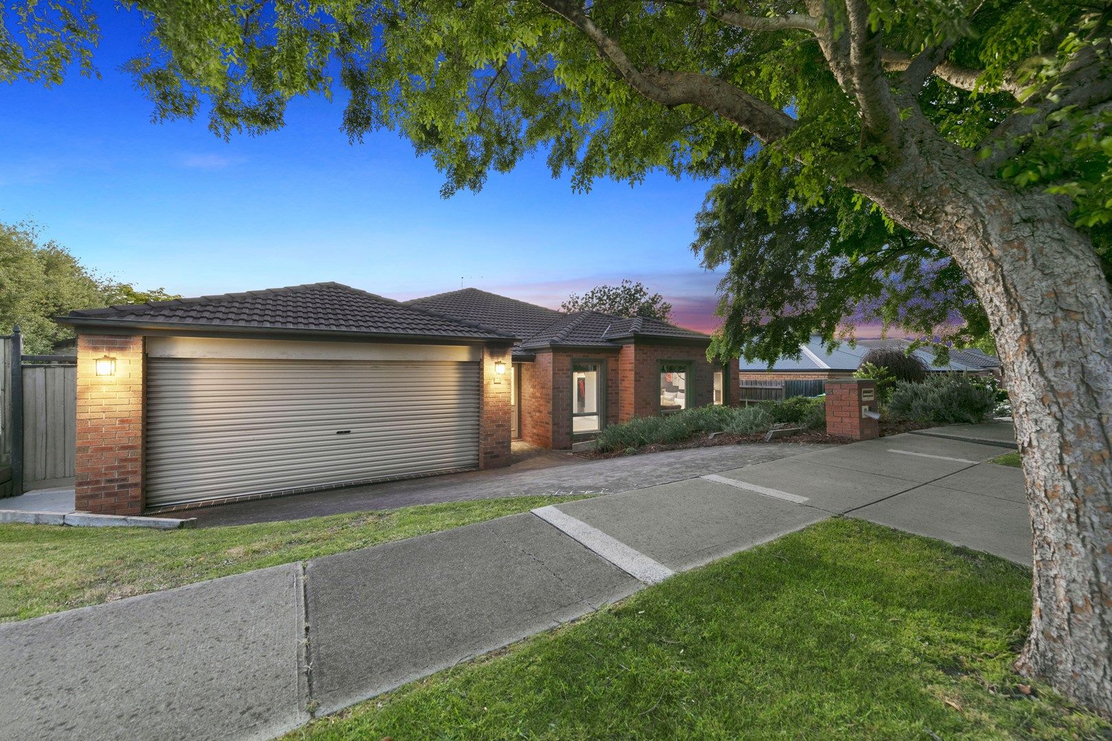 27 Kuranda Crescent, Berwick VIC 3806, Image 0